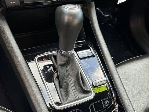 Used 2023 Jeep Compass Altitude image 14