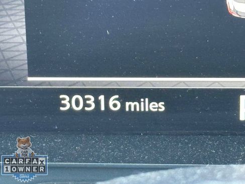 Used 2024 Nissan Rogue SL AWD/4WD image 28