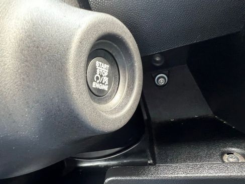 Used 2023 RAM ProMaster 2500 image 19