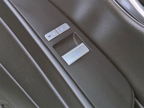 Used 2023 Genesis G80 2.5T image 35