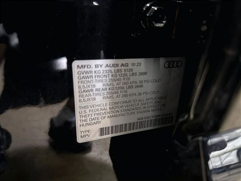 Used 2024 Audi Q3 2.0T Premium AWD/4WD image 35