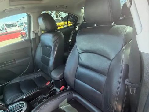 Used 2014 Chevrolet Cruze LT w/ RS Package image 8