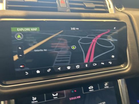 Certified 2021 Land Rover Range Rover Sport HSE Silver Edition image 7