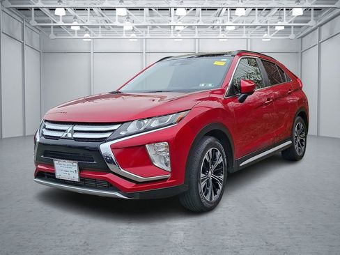 Used 2020 Mitsubishi Eclipse Cross SE image 1