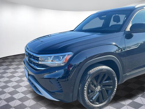 Certified 2023 Volkswagen Atlas Cross Sport SE w/ Panoramic Sunroof Package image 19