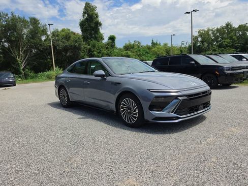 New 2026 Hyundai Sonata Limited FWD image 9