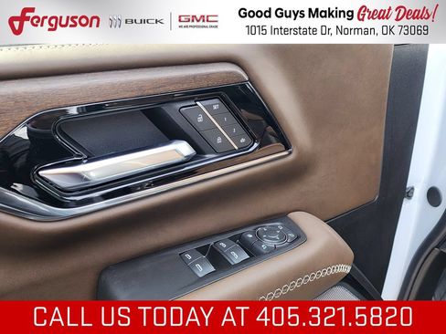 New 2026 GMC Yukon XL Denali Ultimate AWD/4WD image 15