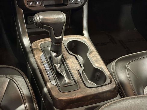 Used 2021 GMC Canyon Denali image 18