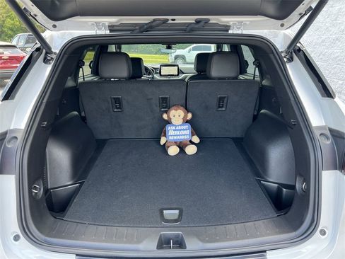 Used 2025 Chevrolet Blazer Premier w/ Driver Confidence II Package image 34