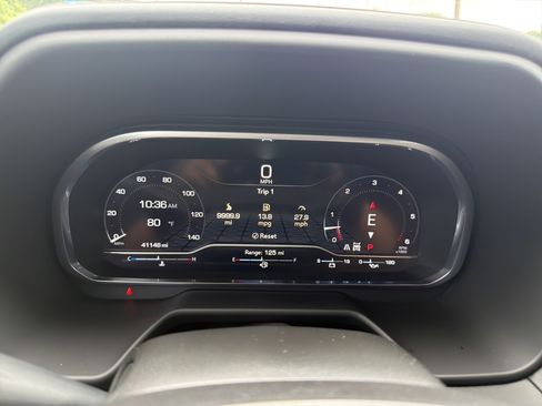 Certified 2023 GMC Yukon AT4 w/ AT4 Premium Plus Package AWD/4WD image 32