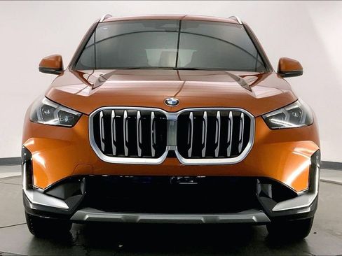 Certified 2025 BMW X1 xDrive28i AWD/4WD image 2