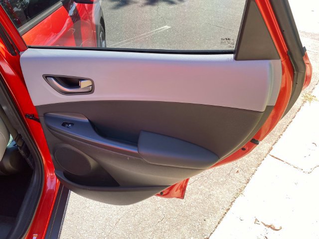 Used 2019 Hyundai Kona Ultimate FWD image 34