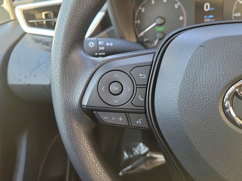 Used 2025 Toyota Corolla LE image 16