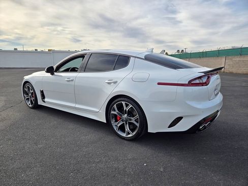 Used 2019 Kia Stinger GT2 image 4