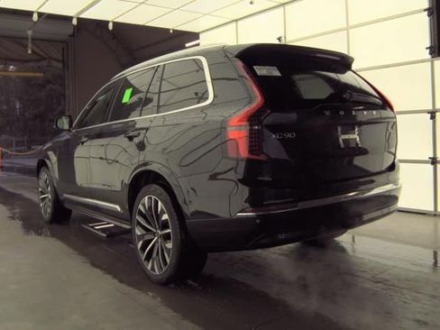 Used 2025 Volvo XC90 B6 Plus AWD/4WD image 6