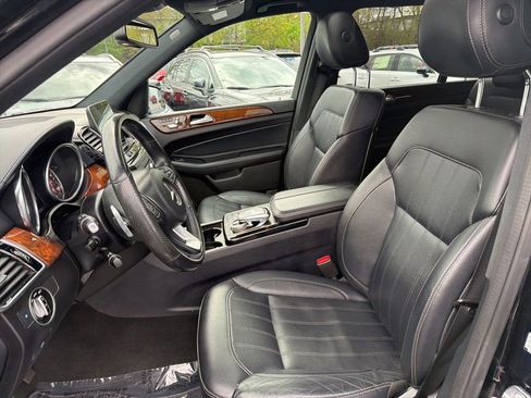 Used 2019 Mercedes-Benz GLS 450 4MATIC image 25