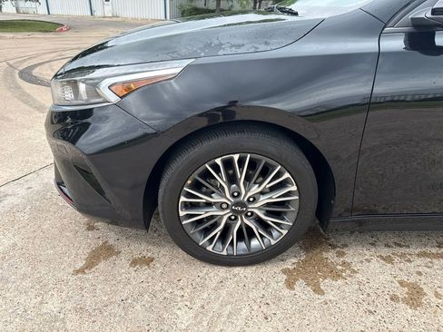 Used 2022 Kia Forte GT-Line FWD image 2