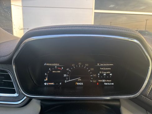 Used 2017 Lincoln Continental Reserve w/ Technology Package image 12