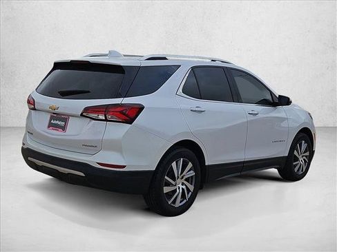 Used 2024 Chevrolet Equinox Premier FWD image 5