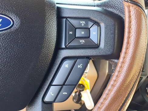 Used 2016 Ford F150 XLT w/ Equipment Group 302A Luxury AWD/4WD image 9