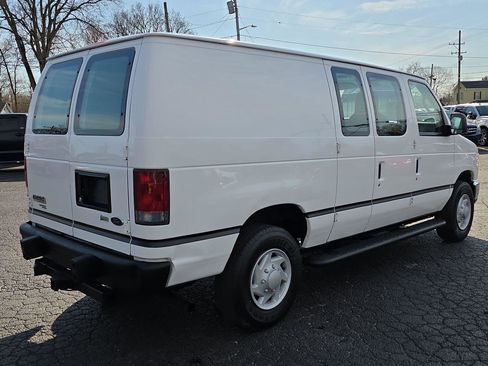 Used 2013 Ford E-250 and Econoline 250 E-250 w/ PWR Group image 2