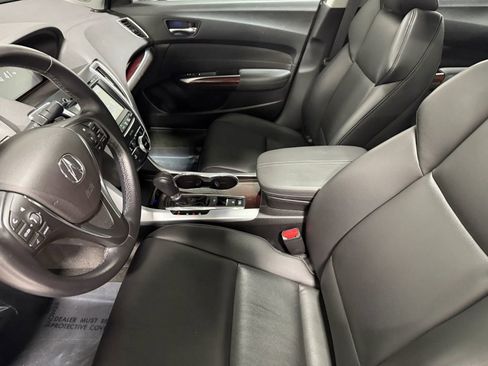 Used 2017 Acura TLX image 15