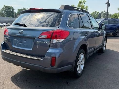 Used 2013 Subaru Outback 2.5i Premium AWD/4WD image 4