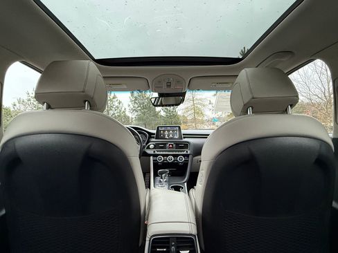 Used 2020 Genesis G70 3.3T w/ Elite Package image 38