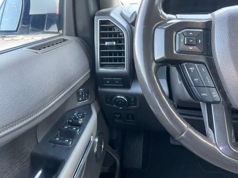 Used 2021 Ford Expedition Max Limited image 12