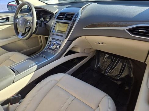 Used 2019 Lincoln MKZ Reserve FWD image 22