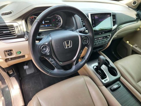 Used 2017 Honda Pilot EX-L image 2