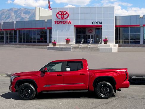 New 2026 Toyota Tundra Platinum w/ TRD Off-Road Package AWD/4WD image 5