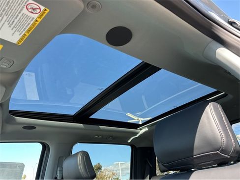 New 2025 Ford F250 Lariat w/ Lariat Ultimate Package image 15