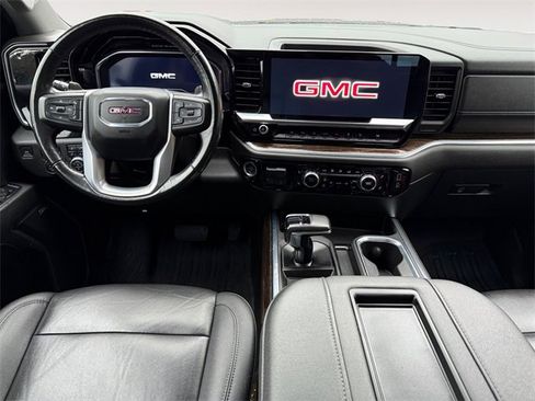 Used 2022 GMC Sierra 1500 Elevation w/ Elevation Premium Package image 10