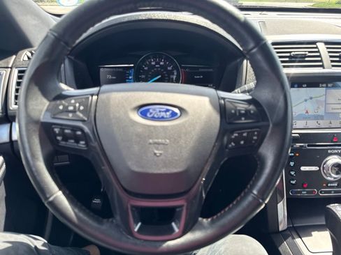 Used 2018 Ford Explorer Sport AWD/4WD image 16