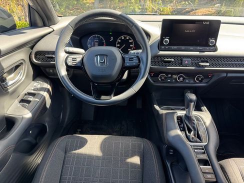Certified 2024 Honda HR-V Sport image 10