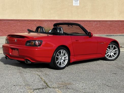 Used 2004 Honda S2000 image 7