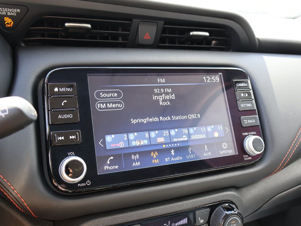 Used 2024 Nissan Kicks SR w/ SR Premium Package FWD image 31