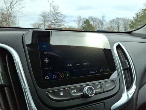 Used 2019 Chevrolet Equinox LT w/ Sun & Navigation Package image 19