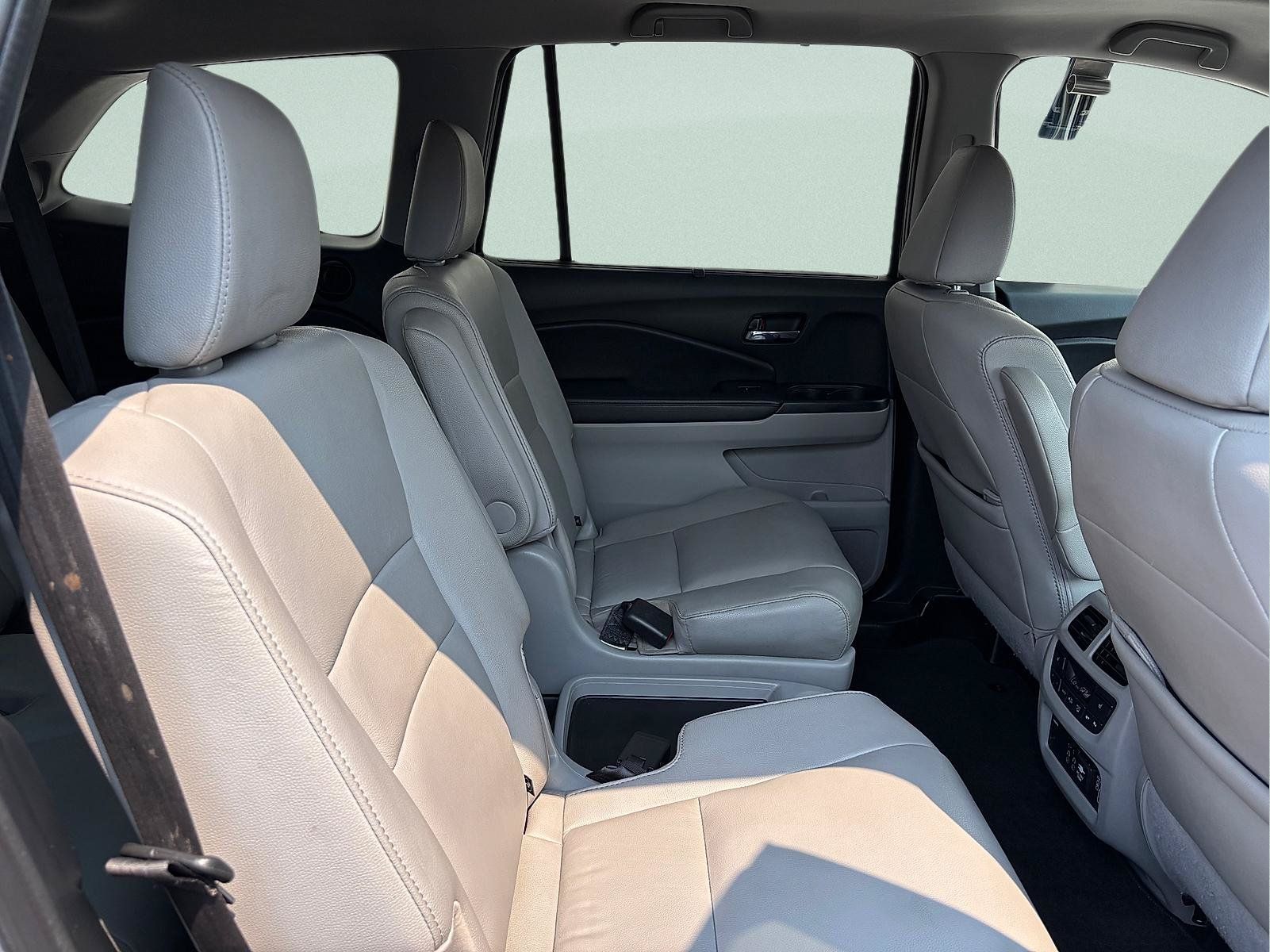 Certified 2022 Honda Pilot Touring image 33