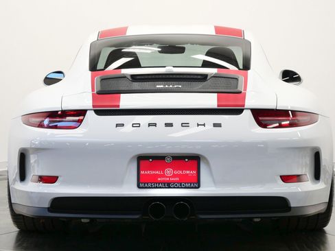 Used 2016 Porsche 911 R RWD image 8