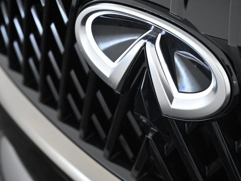 Certified 2026 INFINITI QX60 Sport w/ Dark Cargo Package image 10