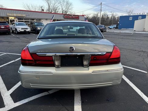 Used 2004 Mercury Grand Marquis GS image 3