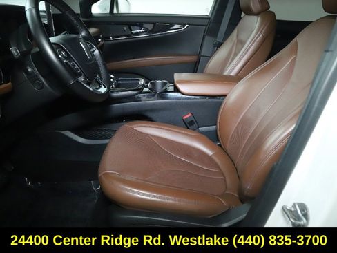 Certified 2023 Lincoln Nautilus Reserve image 19