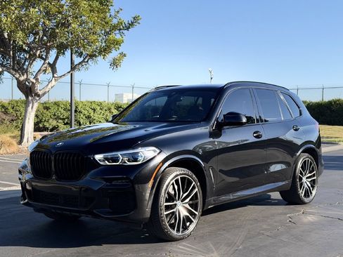Used 2021 BMW X5 M50i w/ Executive Package AWD/4WD image 1
