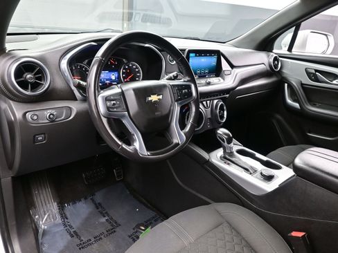 Used 2020 Chevrolet Blazer LT image 13