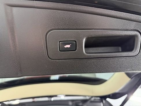 Used 2018 Acura MDX w/ Technology & Entertainment image 10