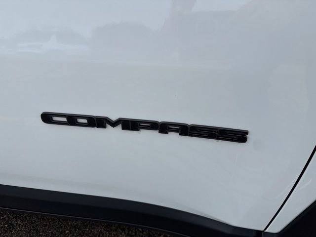 Used 2025 Jeep Compass Trailhawk AWD/4WD image 8