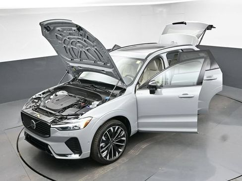 New 2026 Volvo XC60 B5 Ultra w/ Protection Package Premier AWD/4WD image 53
