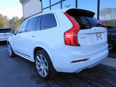 Used 2017 Volvo XC90 T8 Inscription w/ Vision Package image 6